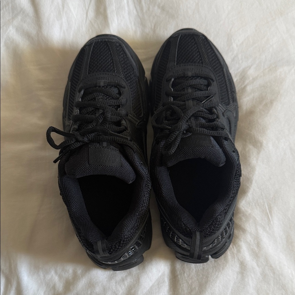 Nike Vomero 5 Sneakers (please read description)
